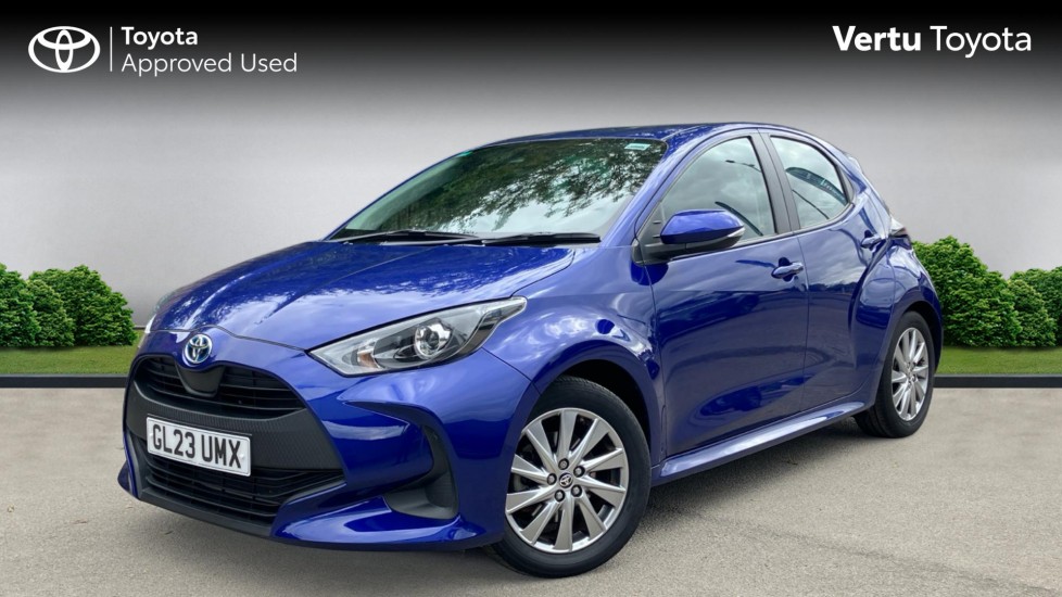 Toyota Yaris 1.5 Hybrid Icon 5dr CVT Hybrid Hatchback - Image 3