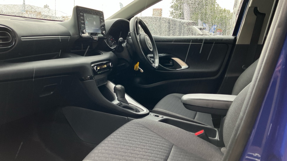 Toyota Yaris 1.5 Hybrid Icon 5dr CVT Hybrid Hatchback - Image 5