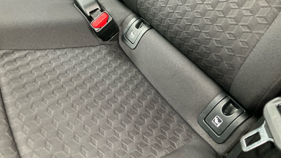 Toyota Yaris 1.5 Hybrid Icon 5dr CVT Hybrid Hatchback - Image 14
