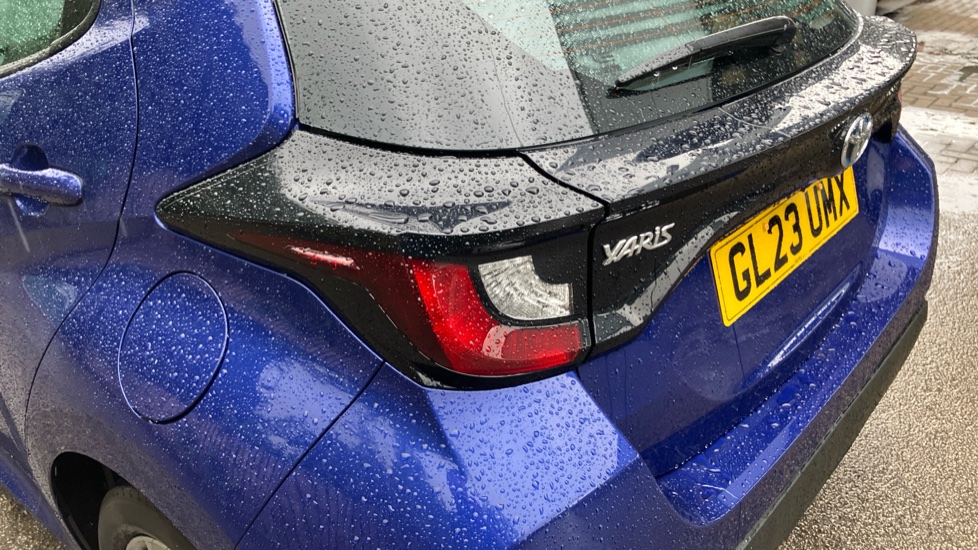 Toyota Yaris 1.5 Hybrid Icon 5dr CVT Hybrid Hatchback - Image 21