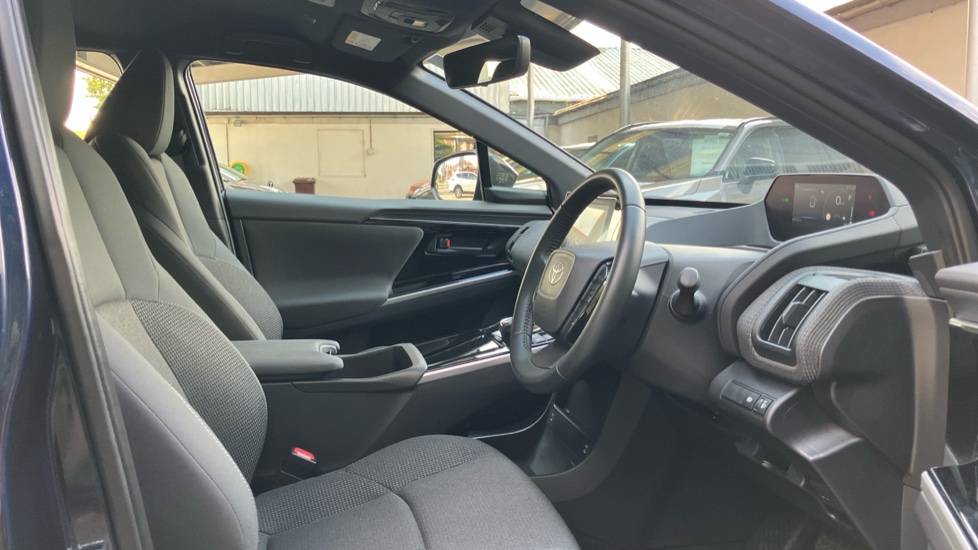 Toyota bZ4X 150kW Pure 71.4kWh 5dr Auto Electric Hatchback - Image 12
