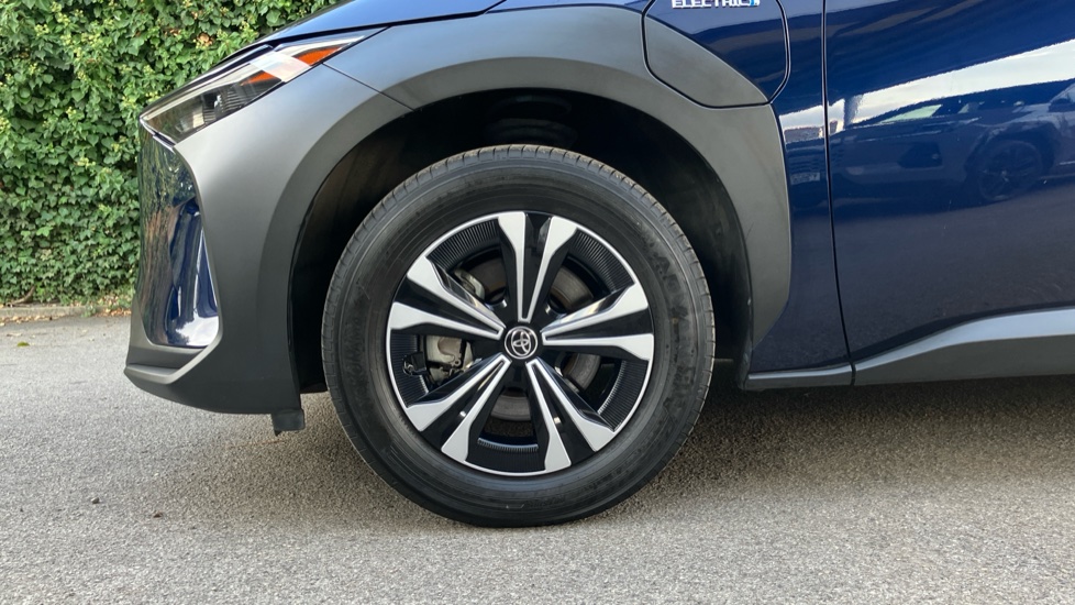 Toyota bZ4X 150kW Pure 71.4kWh 5dr Auto Electric Hatchback - Image 25