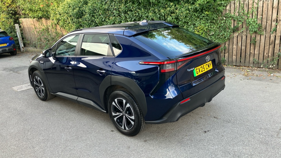 Toyota bZ4X 150kW Pure 71.4kWh 5dr Auto Electric Hatchback - Image 31