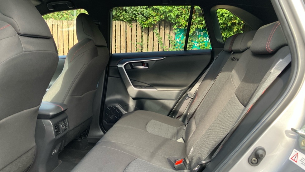 Toyota RAV4 2.5 PHEV Design 5dr CVT Estate - Image 15