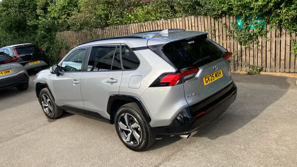 Toyota RAV4 2.5 PHEV Design 5dr CVT Estate - Image 33