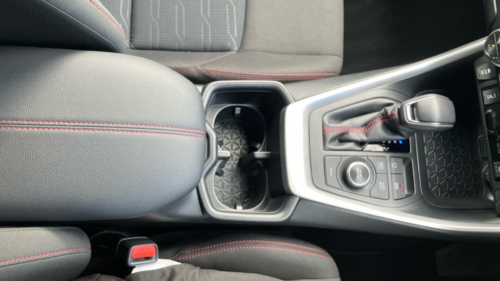 Toyota RAV4 2.5 PHEV Design 5dr CVT Estate - Image 55