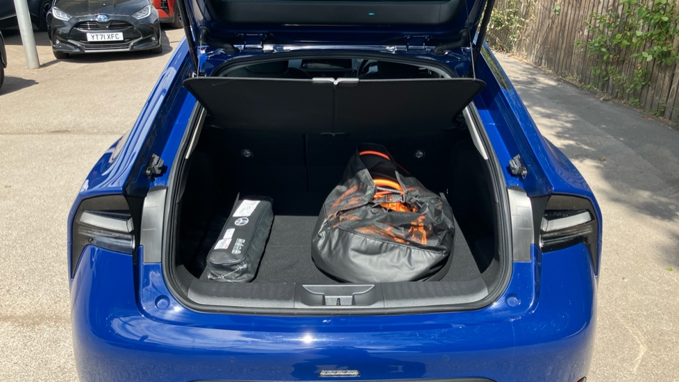 Toyota Prius 2.0 PHEV Design 5dr CVT Hatchback - Image 13