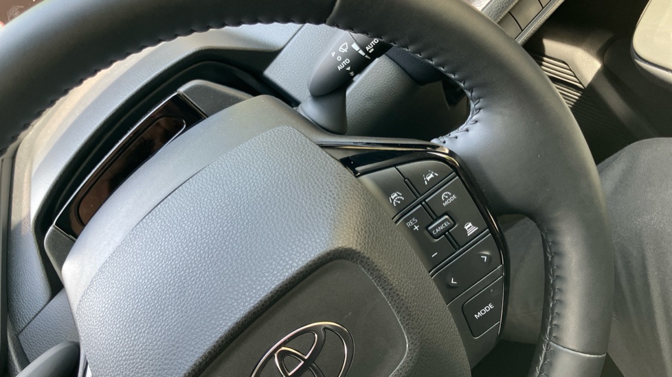 Toyota Prius 2.0 PHEV Design 5dr CVT Hatchback - Image 35
