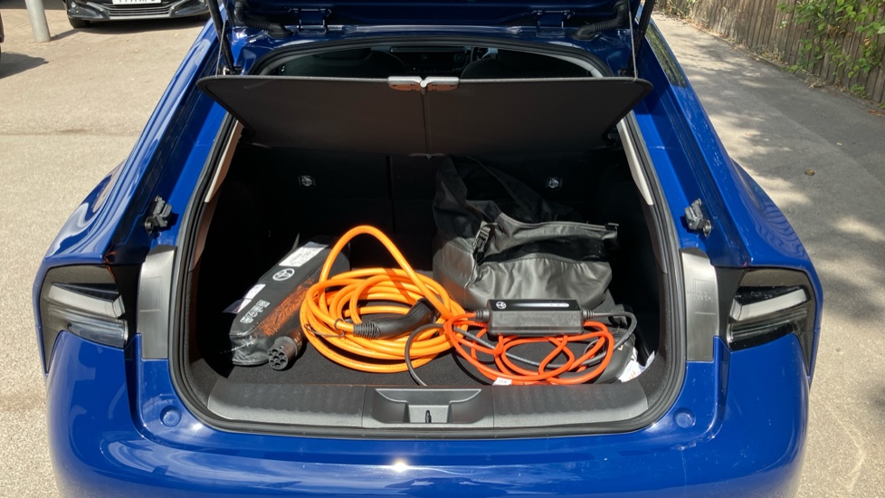 Toyota Prius 2.0 PHEV Design 5dr CVT Hatchback - Image 39