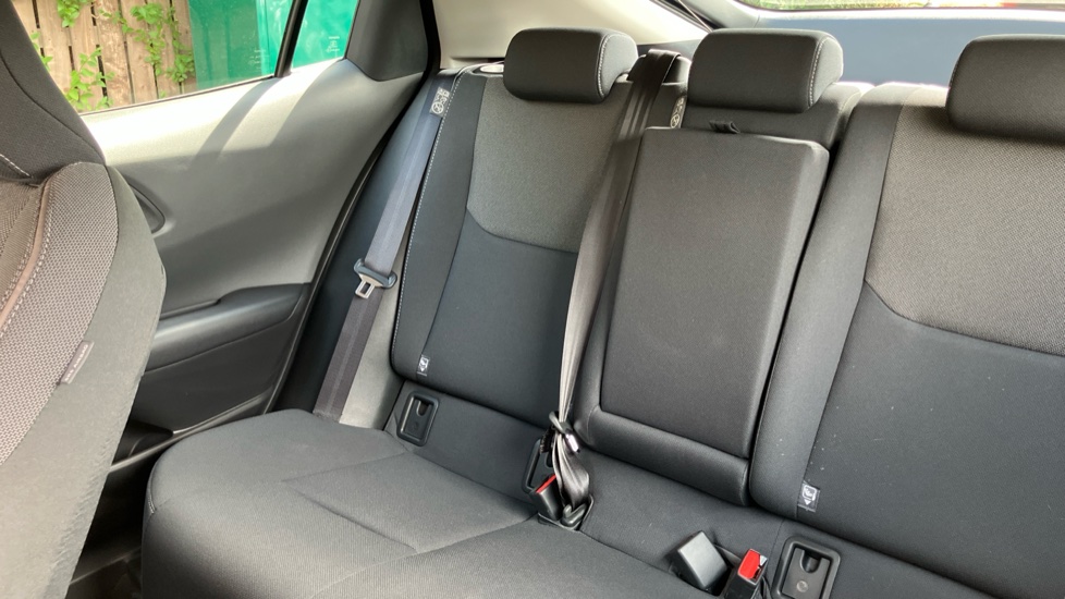 Toyota Prius 2.0 PHEV Design 5dr CVT Hatchback - Image 40