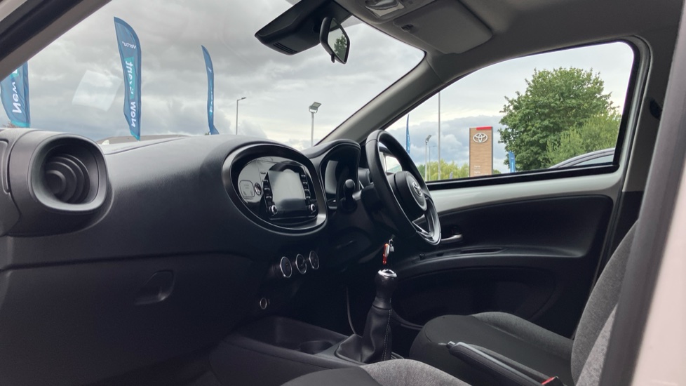 Toyota Aygo X 1.0 VVT-i Pure 5dr Petrol Hatchback - Image 5