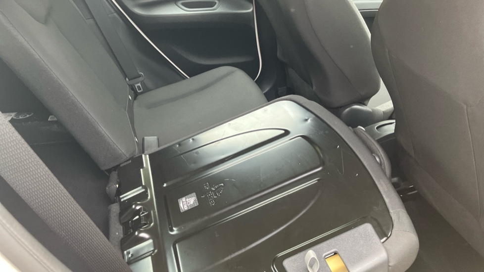 Toyota Aygo X 1.0 VVT-i Pure 5dr Petrol Hatchback - Image 18