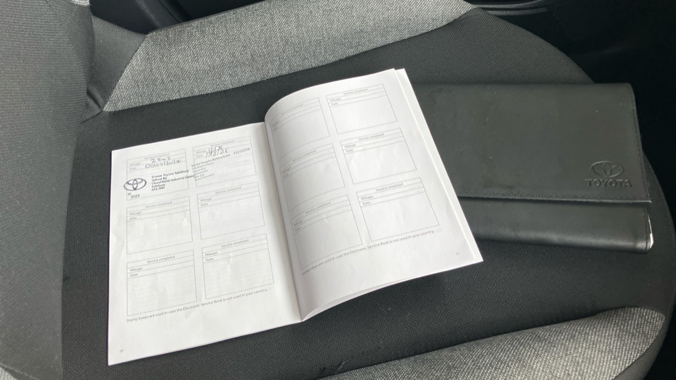 Toyota Aygo X 1.0 VVT-i Pure 5dr Petrol Hatchback - Image 27