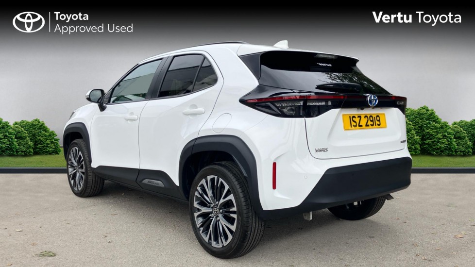 Toyota Yaris Cross 1.5 Hybrid Excel 5dr CVT Hybrid Estate - Image 4