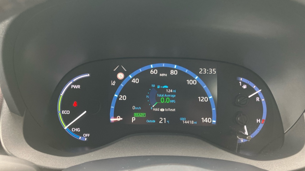 Toyota Yaris Cross 1.5 Hybrid Excel 5dr CVT Hybrid Estate - Image 11