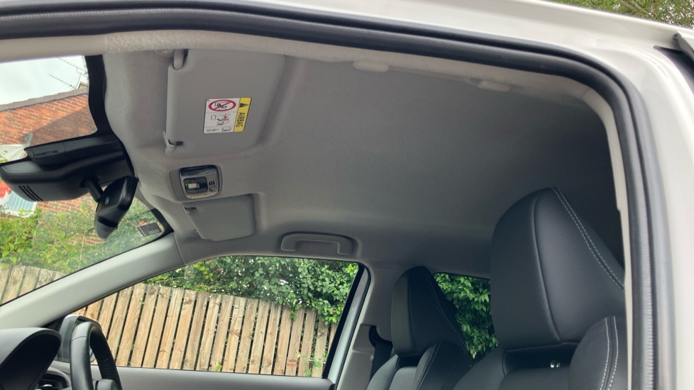 Toyota Yaris Cross 1.5 Hybrid Excel 5dr CVT Hybrid Estate - Image 19