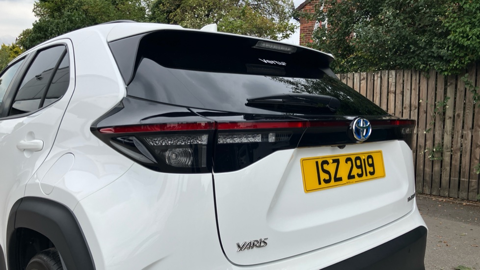 Toyota Yaris Cross 1.5 Hybrid Excel 5dr CVT Hybrid Estate - Image 21