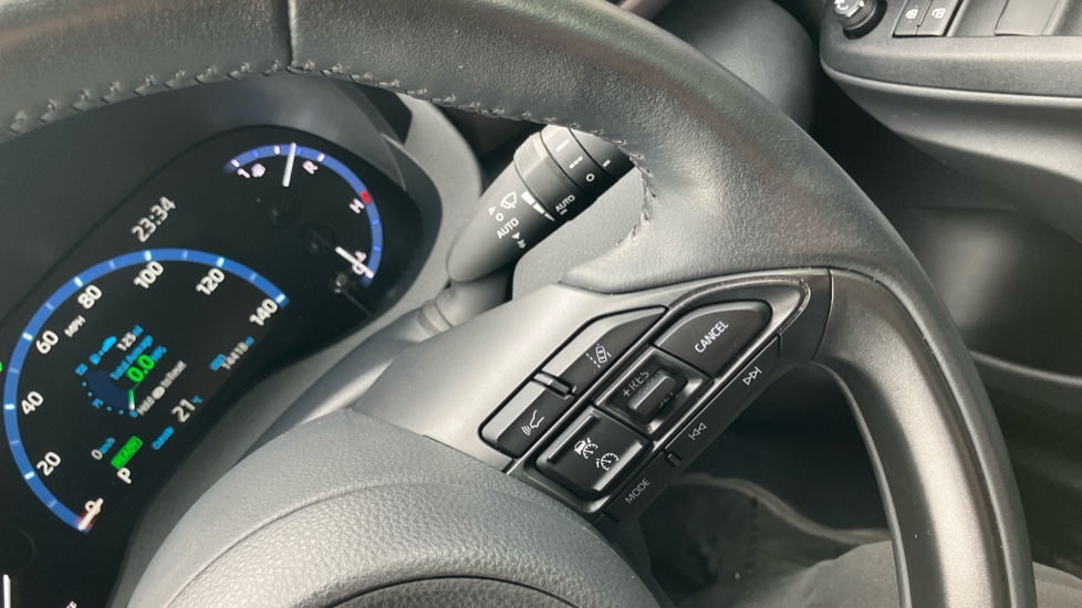 Toyota Yaris Cross 1.5 Hybrid Excel 5dr CVT Hybrid Estate - Image 35