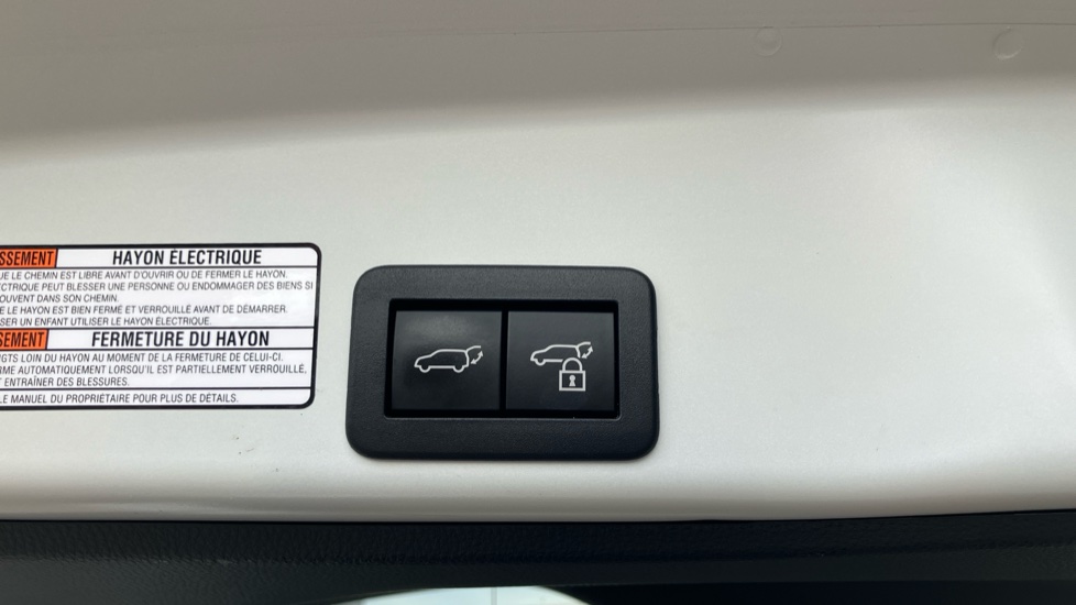 Toyota Yaris Cross 1.5 Hybrid Excel 5dr CVT Hybrid Estate - Image 44