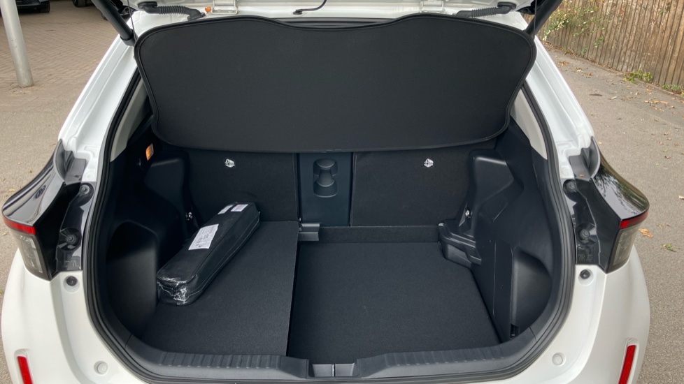 Toyota Yaris Cross 1.5 Hybrid Excel 5dr CVT Hybrid Estate - Image 45