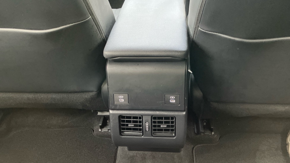 Toyota bZ4X 150kW Motion 71.4kWh 5dr Auto [11kW] Electric Hatchback - Image 38