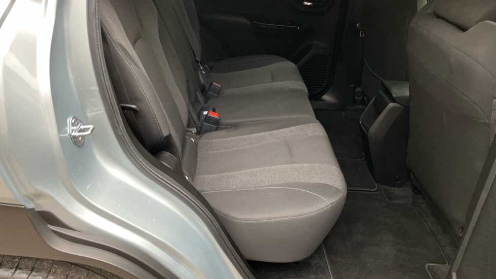 Toyota Urbancruiser 128kW Design 61kWh 5dr Auto Electric Estate - Image 14