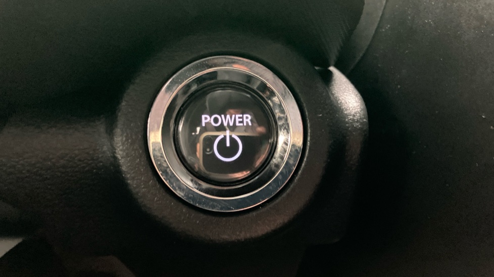 Toyota Urbancruiser 128kW Design 61kWh 5dr Auto Electric Estate - Image 16