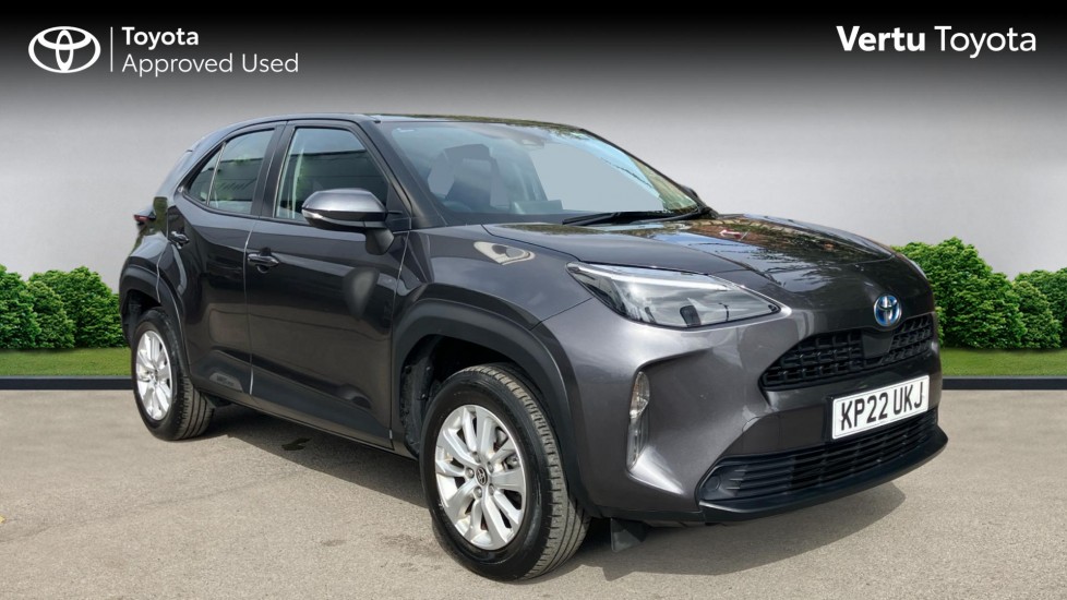 Toyota Yaris Cross 1.5 Hybrid Icon 5dr CVT Hybrid Estate - Image 1