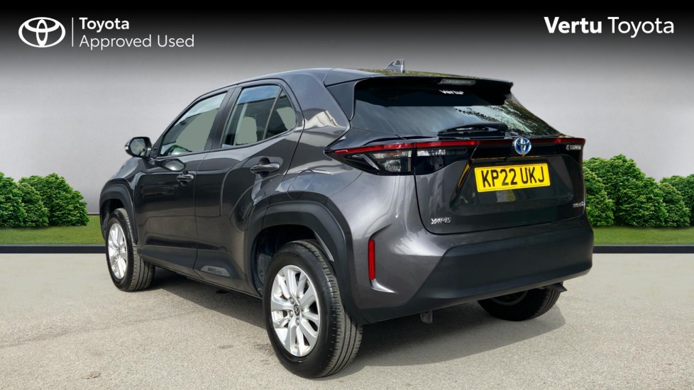 Toyota Yaris Cross 1.5 Hybrid Icon 5dr CVT Hybrid Estate - Image 4