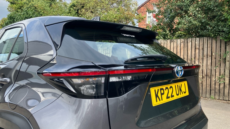 Toyota Yaris Cross 1.5 Hybrid Icon 5dr CVT Hybrid Estate - Image 21