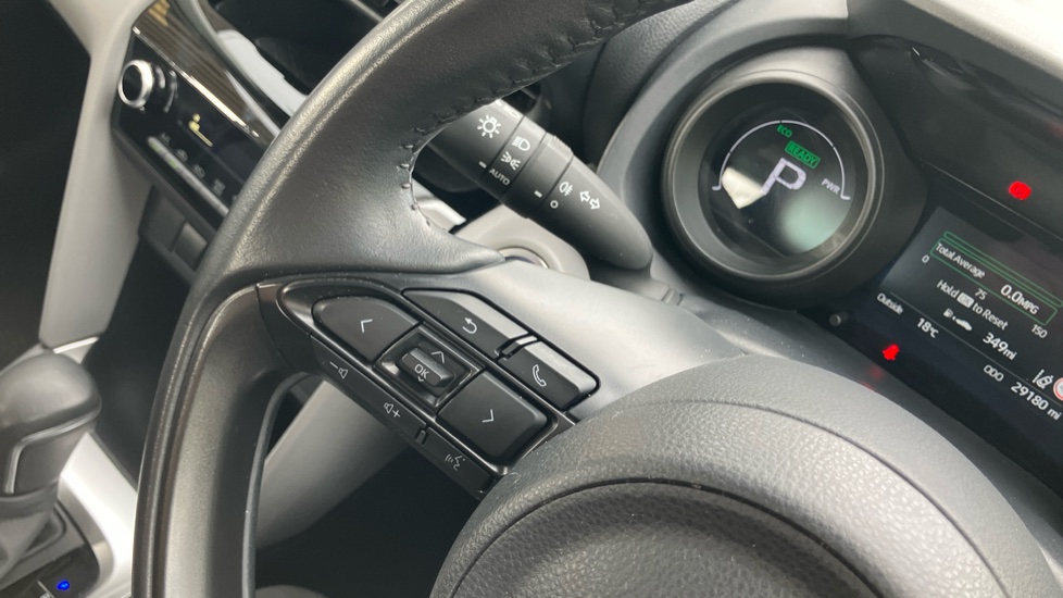 Toyota Yaris Cross 1.5 Hybrid Icon 5dr CVT Hybrid Estate - Image 31