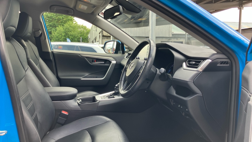 Toyota RAV4 2.5 VVT-i Hybrid Excel TSS 5dr CVT [Nav] 2WD Hybrid Estate - Image 12