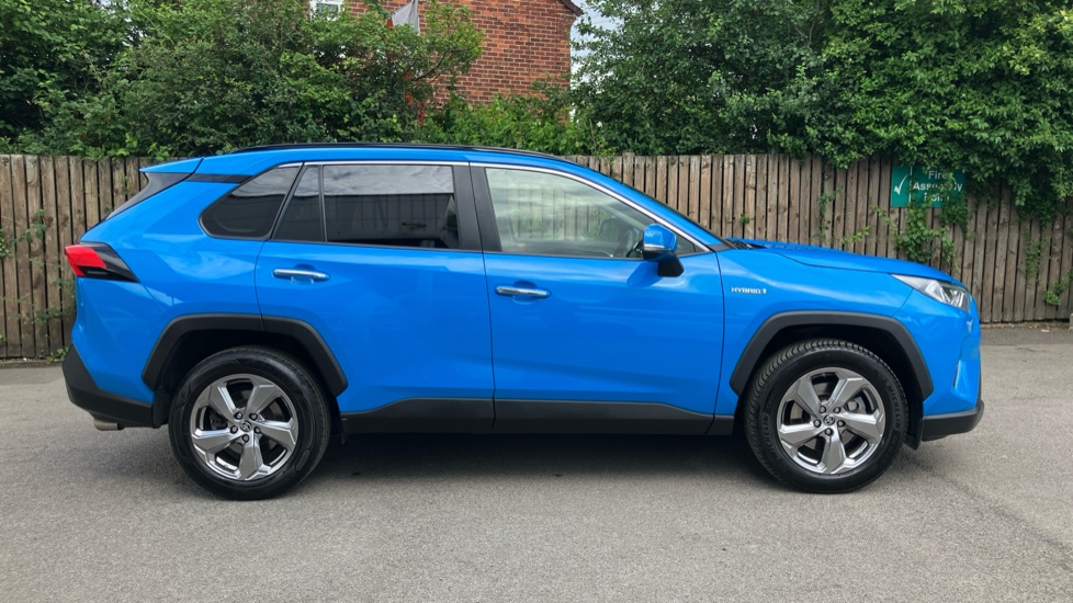 Toyota RAV4 2.5 VVT-i Hybrid Excel TSS 5dr CVT [Nav] 2WD Hybrid Estate - Image 23