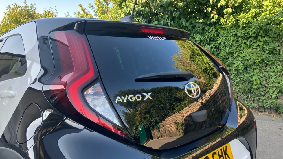 Toyota Aygo X 1.0 VVT-i Edge 5dr Petrol Hatchback - Image 21