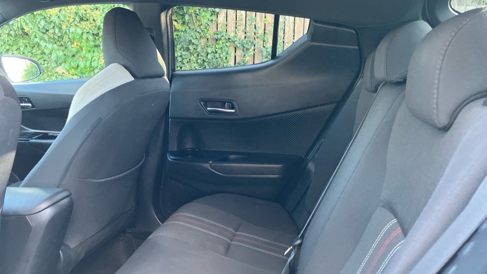 Toyota C-HR 1.8 Hybrid GR Sport 5dr CVT Hybrid Hatchback - Image 15