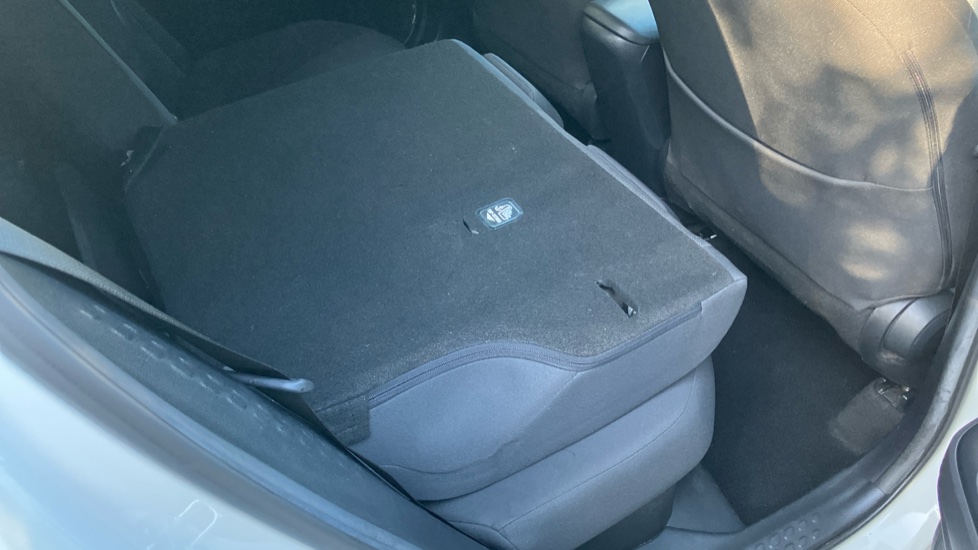 Toyota C-HR 1.8 Hybrid GR Sport 5dr CVT Hybrid Hatchback - Image 18