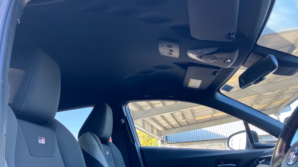 Toyota C-HR 1.8 Hybrid GR Sport 5dr CVT Hybrid Hatchback - Image 19