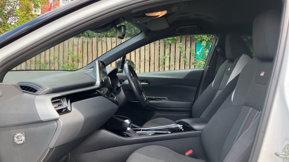 Toyota C-HR 1.8 Hybrid GR Sport 5dr CVT Hybrid Hatchback - Image 5