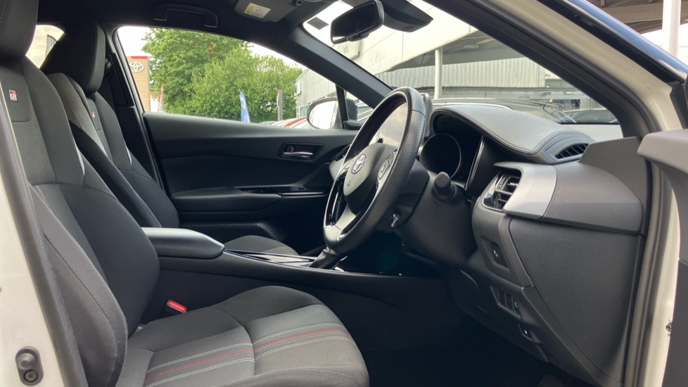 Toyota C-HR 1.8 Hybrid GR Sport 5dr CVT Hybrid Hatchback - Image 12