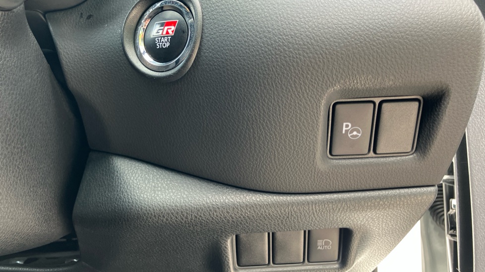 Toyota C-HR 1.8 Hybrid GR Sport 5dr CVT Hybrid Hatchback - Image 16