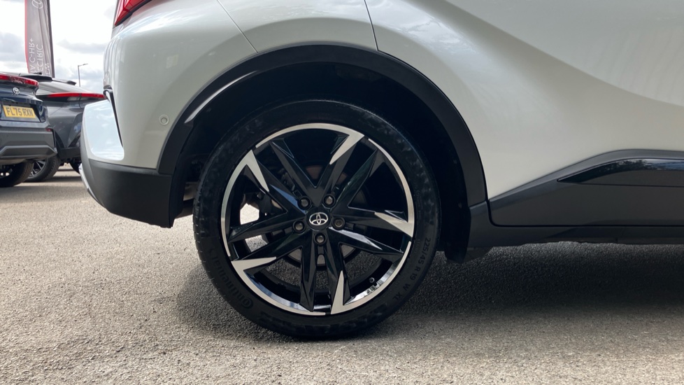 Toyota C-HR 1.8 Hybrid GR Sport 5dr CVT Hybrid Hatchback - Image 25