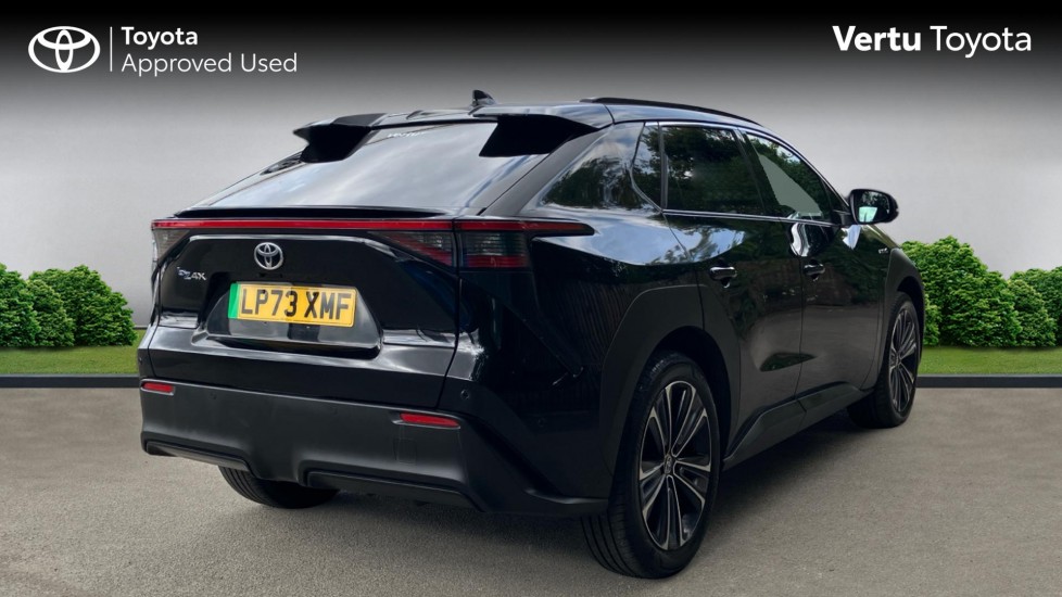 Toyota bZ4X 150kW Vision 71.4kWh 5dr Auto Electric Hatchback - Image 2