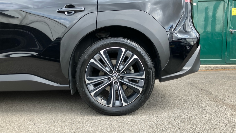Toyota bZ4X 150kW Vision 71.4kWh 5dr Auto Electric Hatchback - Image 25