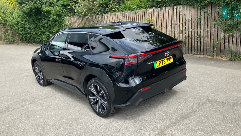 Toyota bZ4X 150kW Vision 71.4kWh 5dr Auto Electric Hatchback - Image 32