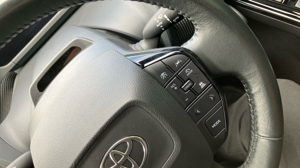 Toyota bZ4X 150kW Vision 71.4kWh 5dr Auto Electric Hatchback - Image 34