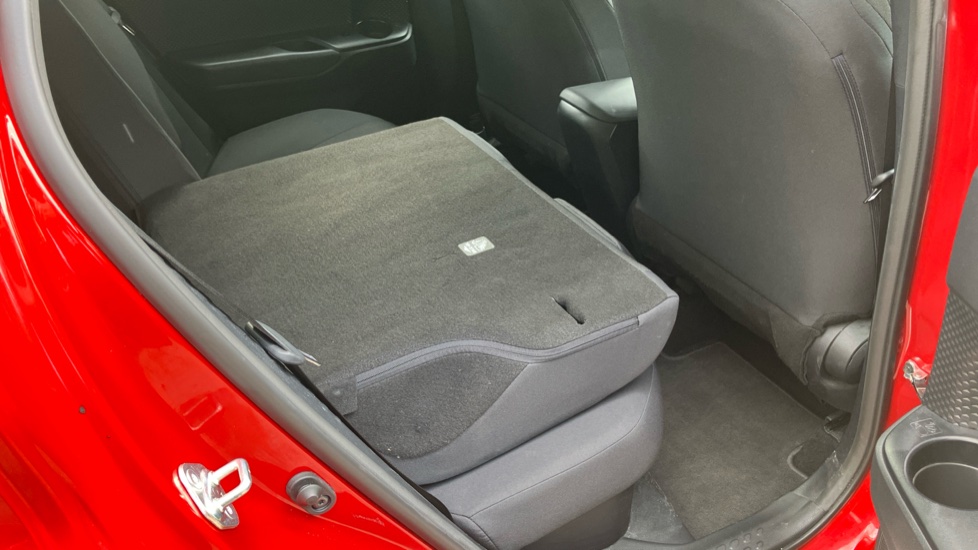 Toyota C-HR 1.8 Hybrid Icon 5dr CVT Hybrid Hatchback - Image 18
