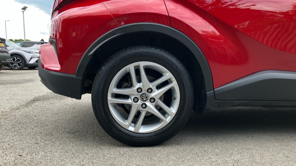 Toyota C-HR 1.8 Hybrid Icon 5dr CVT Hybrid Hatchback - Image 25