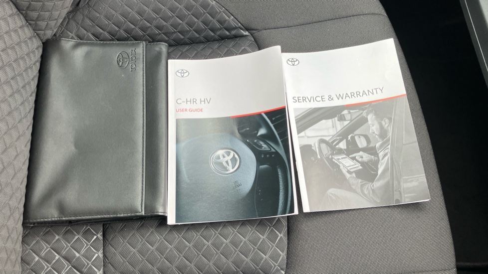 Toyota C-HR 1.8 Hybrid Icon 5dr CVT Hybrid Hatchback - Image 27