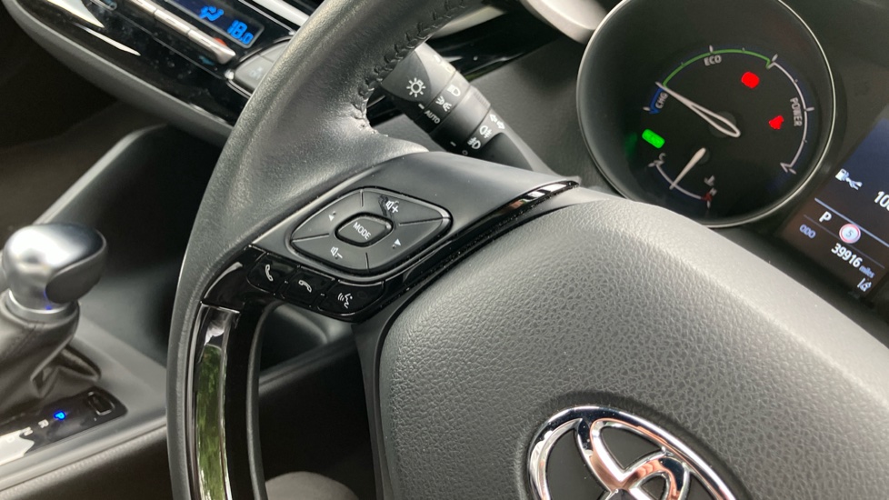 Toyota C-HR 1.8 Hybrid Icon 5dr CVT Hybrid Hatchback - Image 33