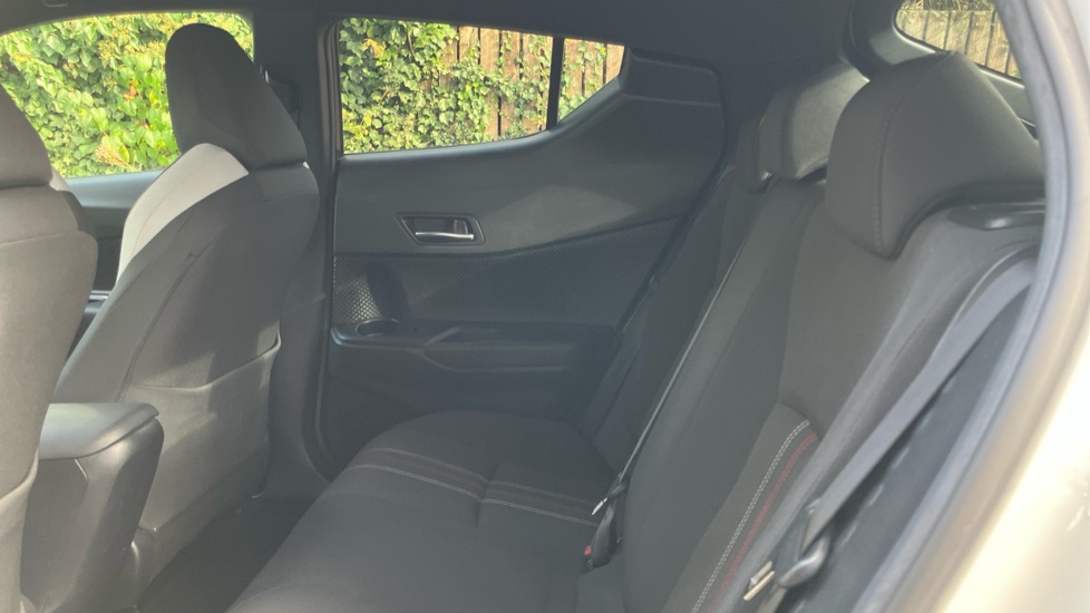Toyota C-HR 1.8 Hybrid GR Sport 5dr CVT Hybrid Hatchback - Image 15
